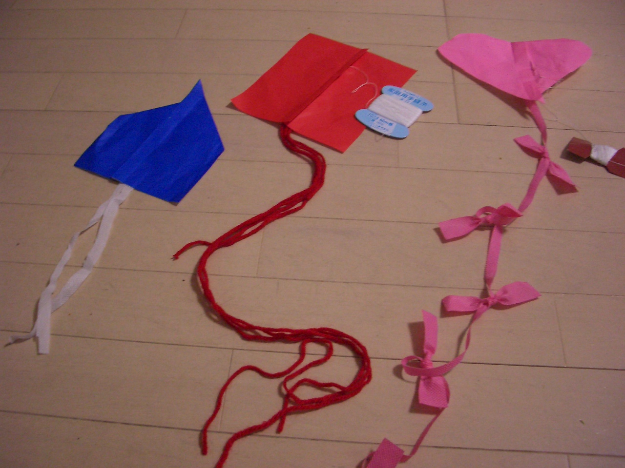 折り紙で作った凧でたこあげ 笹だんごママのブログ